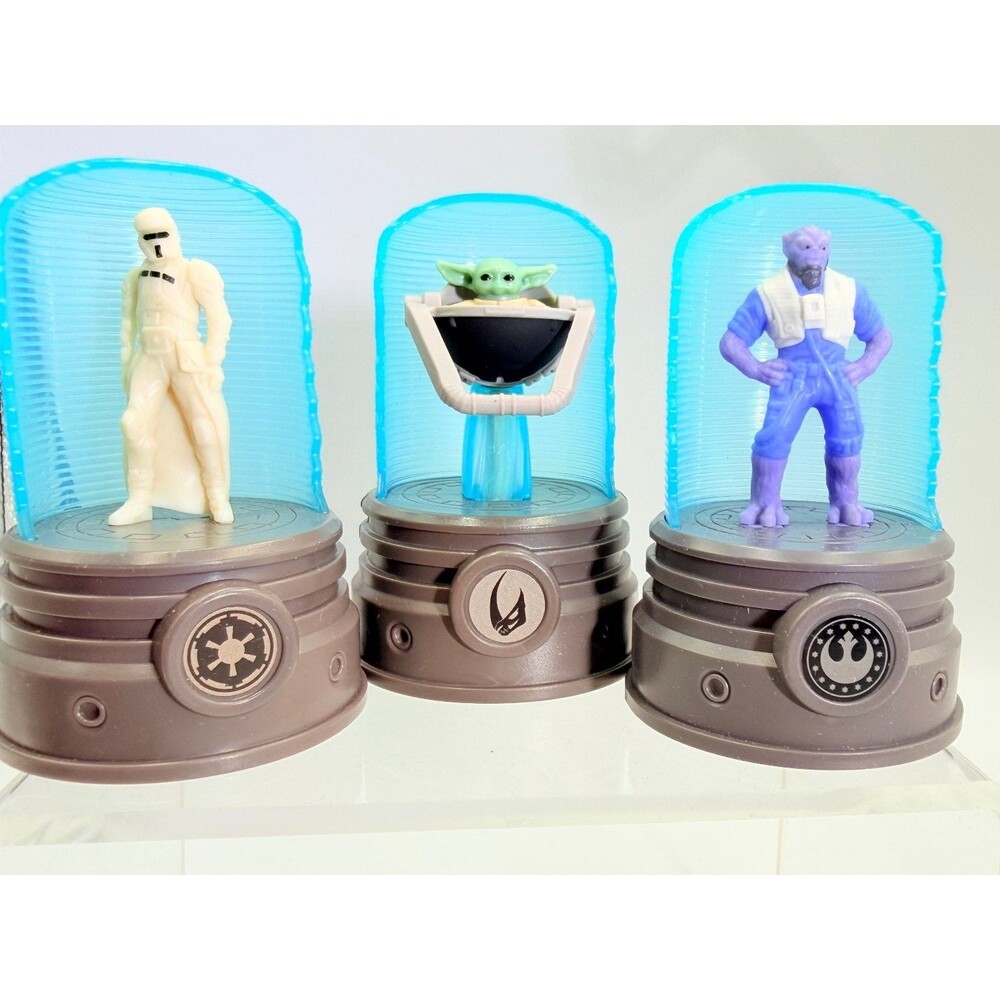 3 Star Wars The Mandalorian Burger King Grogu Stormtrooper Greef Karga Action